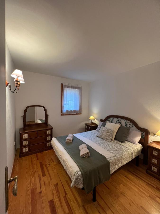 Ferienwohnung Precioso Duplex En Puigcerda Con Plaza De Parking Exterior foto